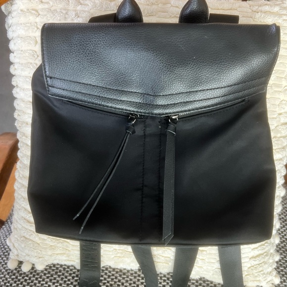 Botkier New York black mini backpack - Picture 5 of 9